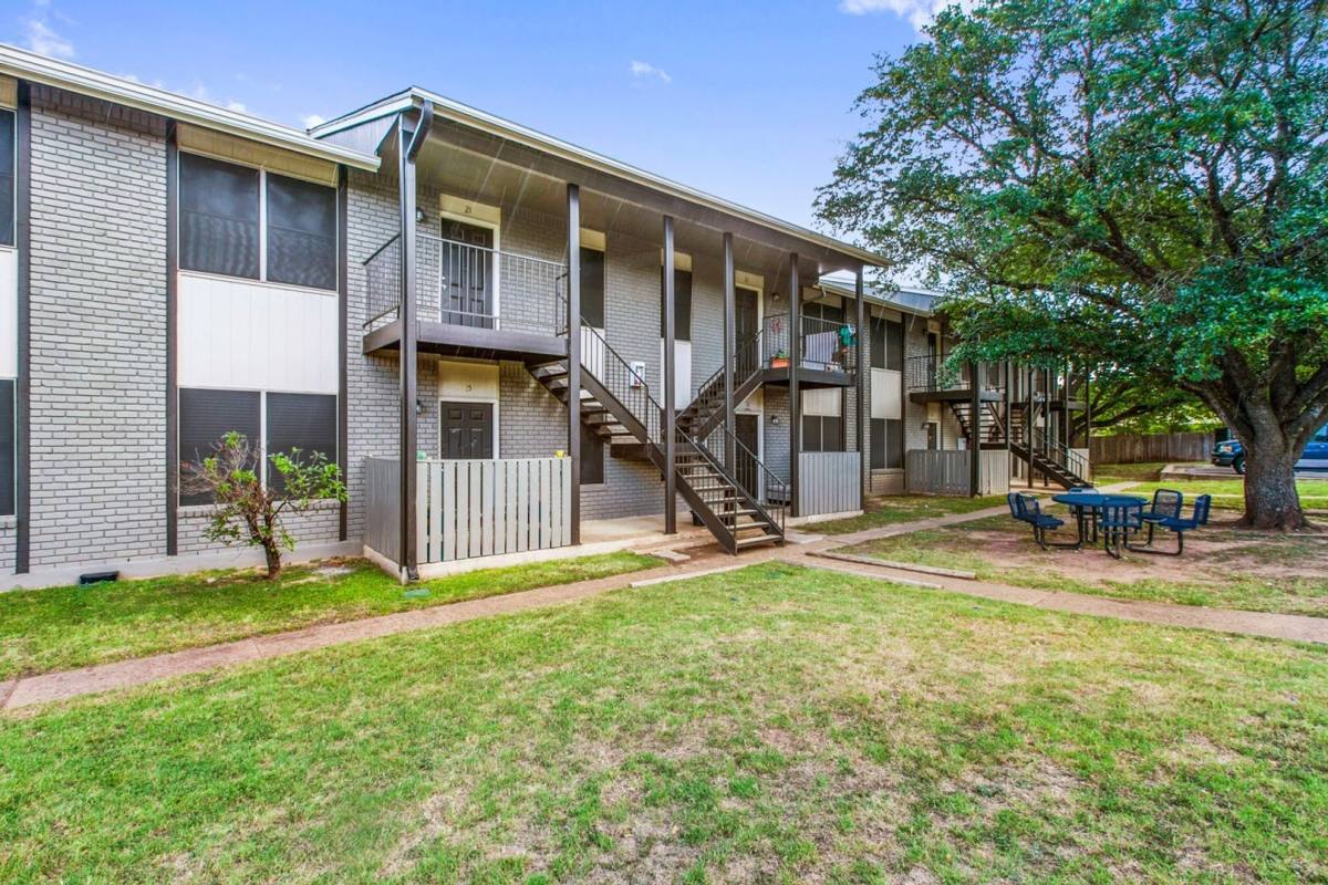 Apartment for rent at 11519 Pecan Creek Parkway, Austin, TX 78750