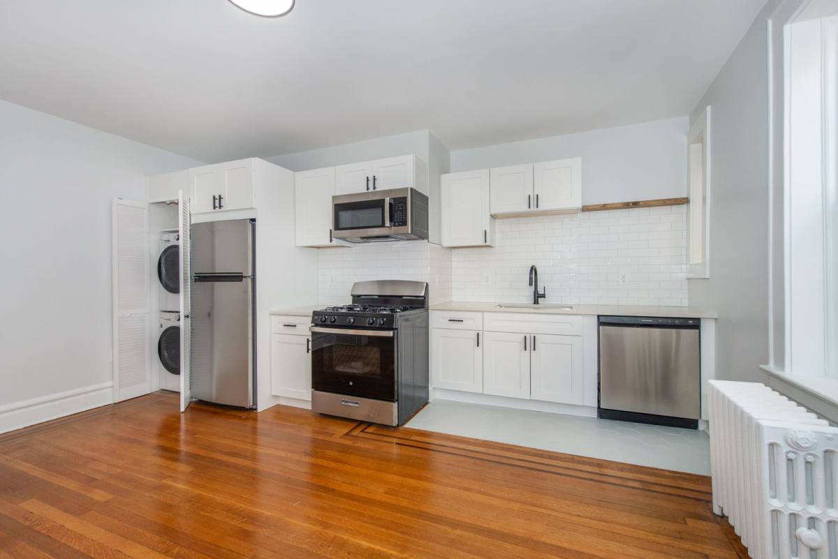 Apartment for rent at 337-343 Franklin Ave, Nutley, NJ 07110