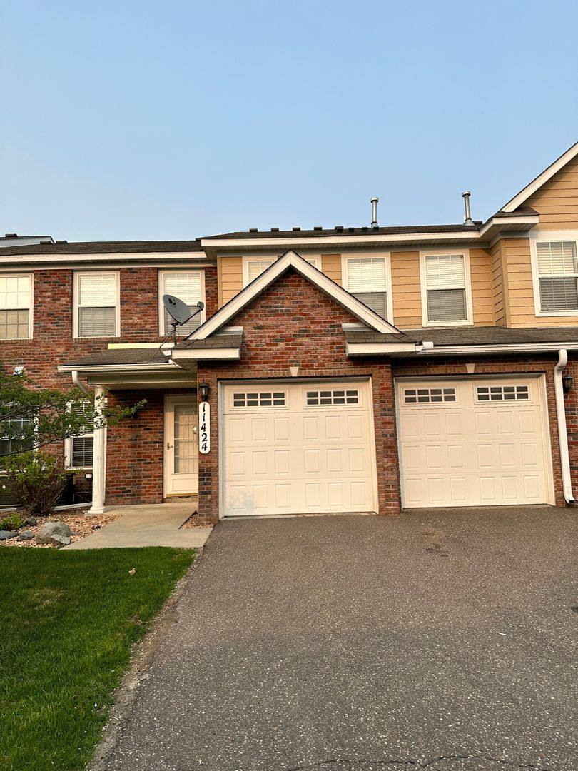 Townhouse for rent at 11424 Town Center Dr NE, Saint Michael, MN 55376