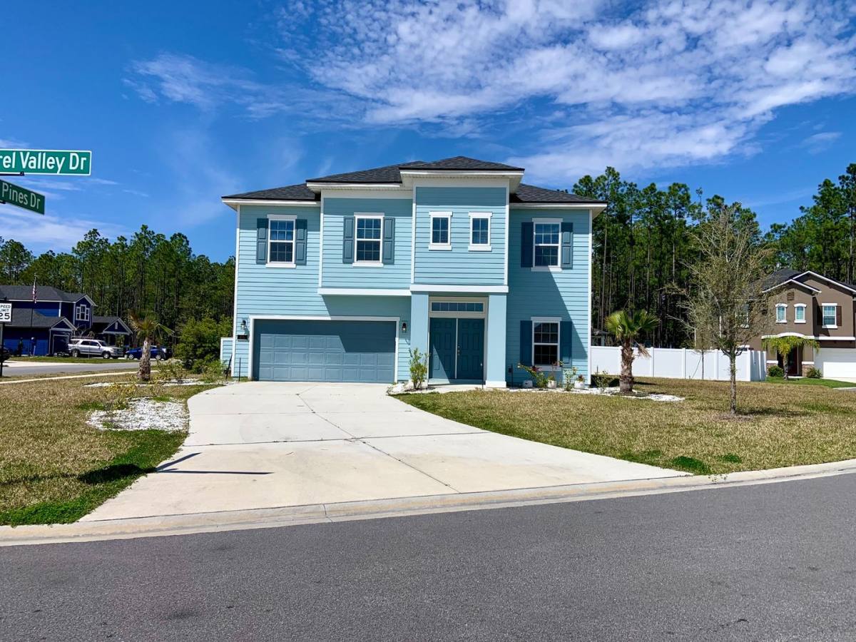 House for rent at 810 Laurel Valley Dr, Orange Park, FL 32065
