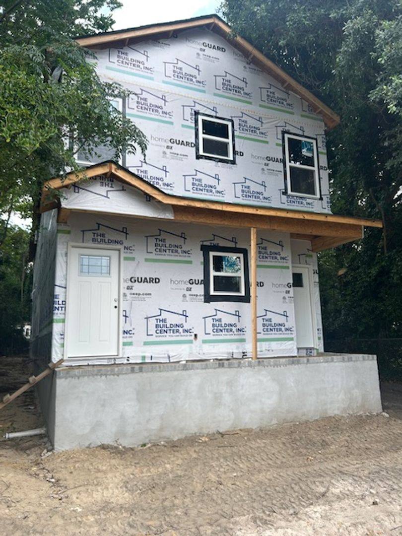 Apartment for rent at 1318 House St, Columbia, SC 29203