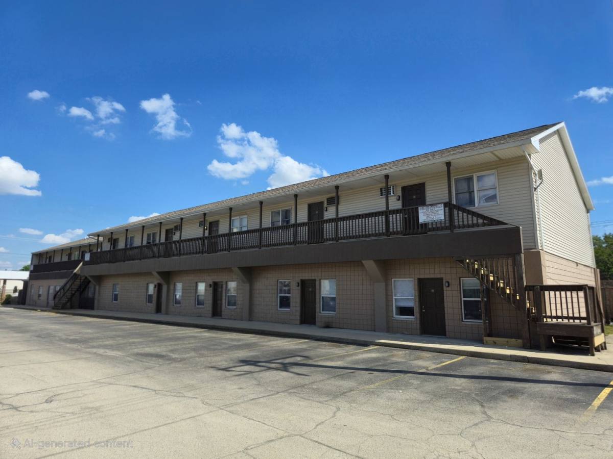 Apartment for rent at 1420 6th St, Charleston, IL 61920