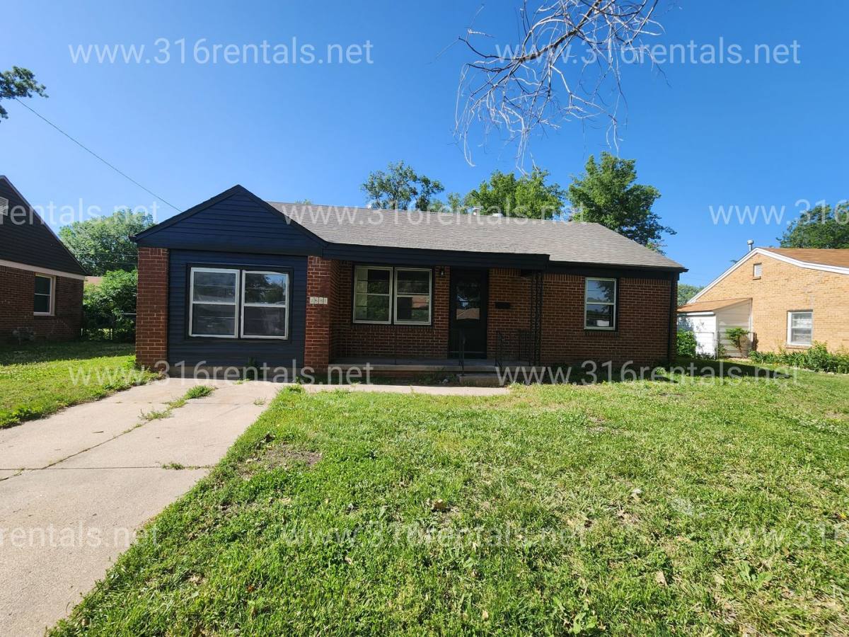 House for rent at 1681 N Kenmar Dr, Wichita, KS 67208