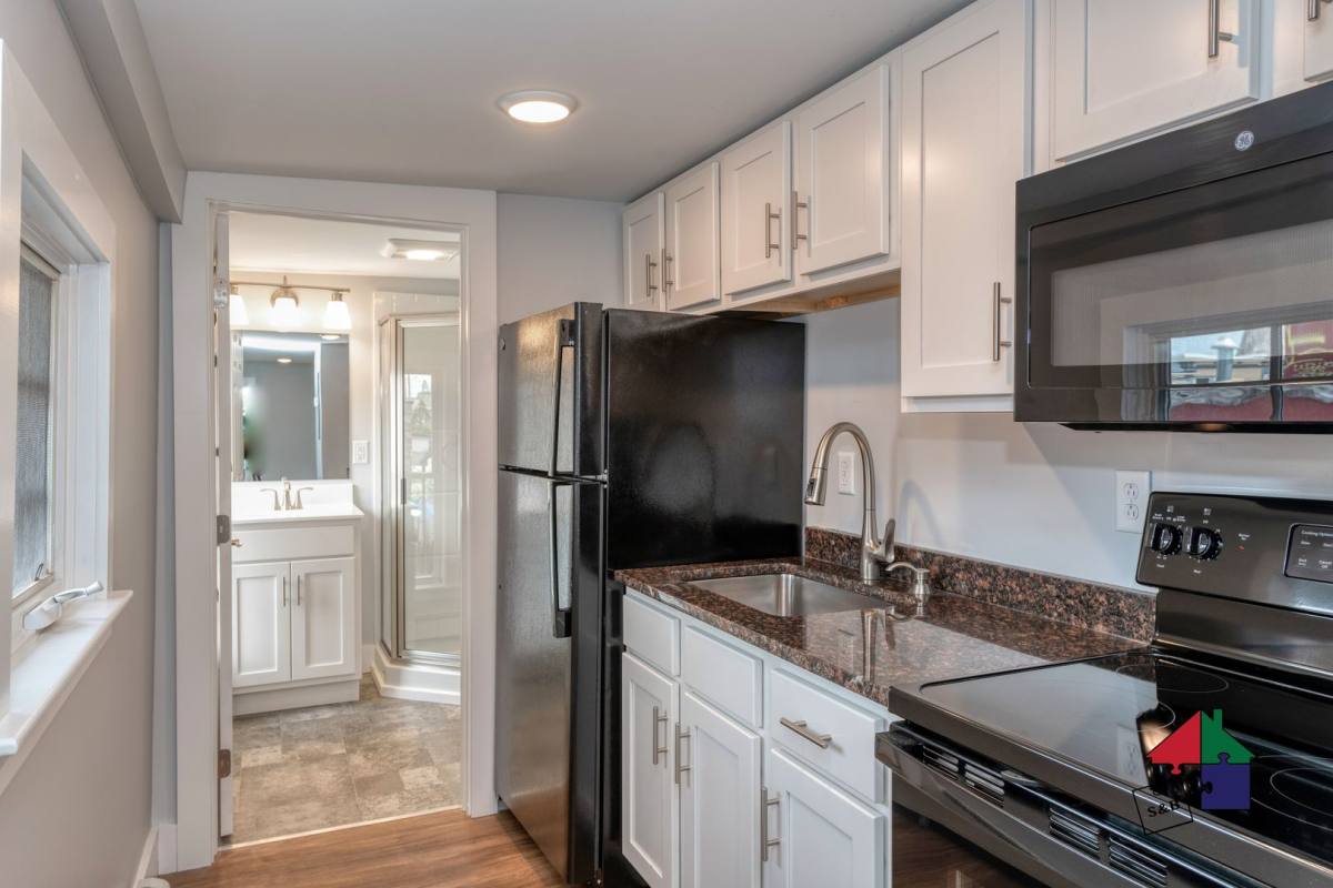 Apartment for rent at 166 N Winooski Ave, Burlington, VT 05401