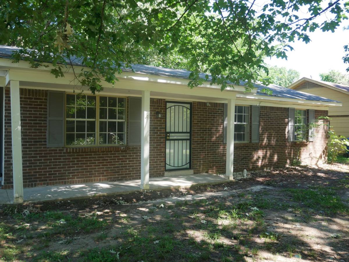 House for rent at 5330 Lakeview Cove, Horn Lake, MS 38637