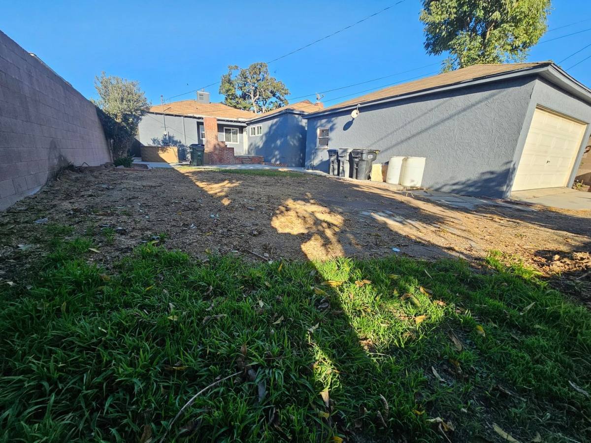 House for rent at 3968 Platt Ave, Lynwood, CA 90262