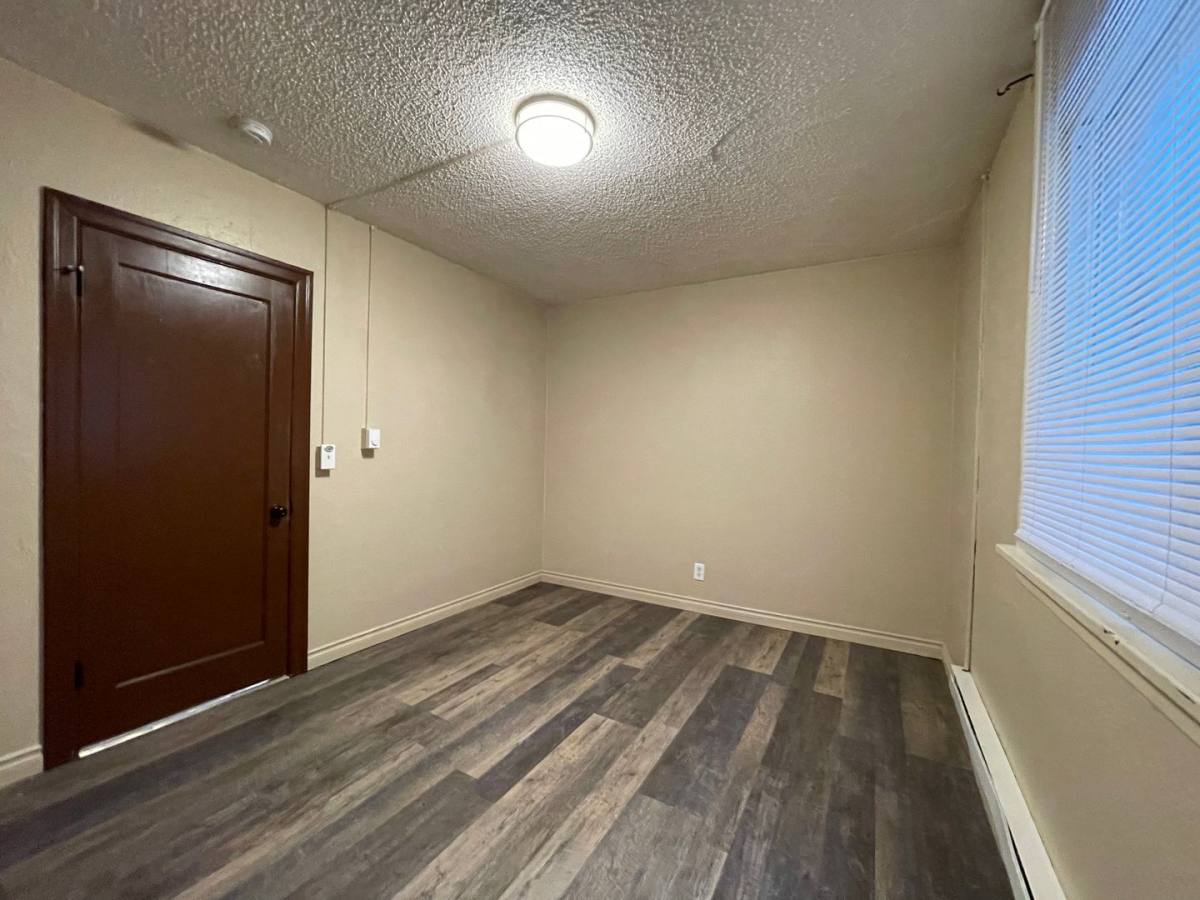 Apartment for rent at 916 W Augusta Ave, Spokane, WA 99205