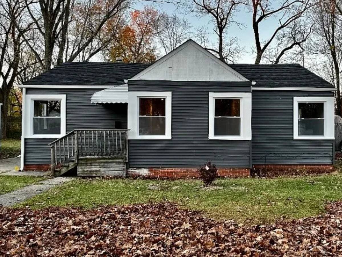 House for rent at 2315 Greenvale Rd, Cleveland, OH 44121