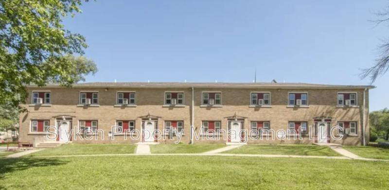 Apartment for rent at 163 N Rosewood Ave #B2, Kankakee, IL 60901