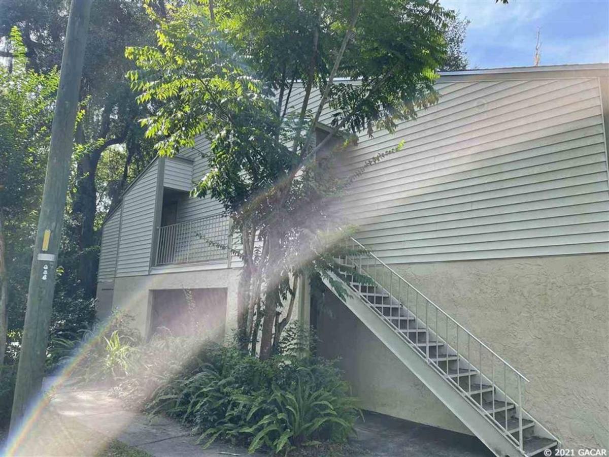 Condo for rent at 1015 SW 9th St, Gainesville, FL 32601