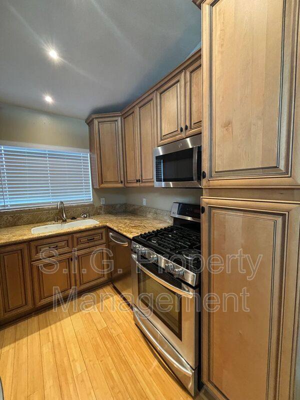 Condo for rent at 11377 Osborne Place #27, Sylmar, CA 91342