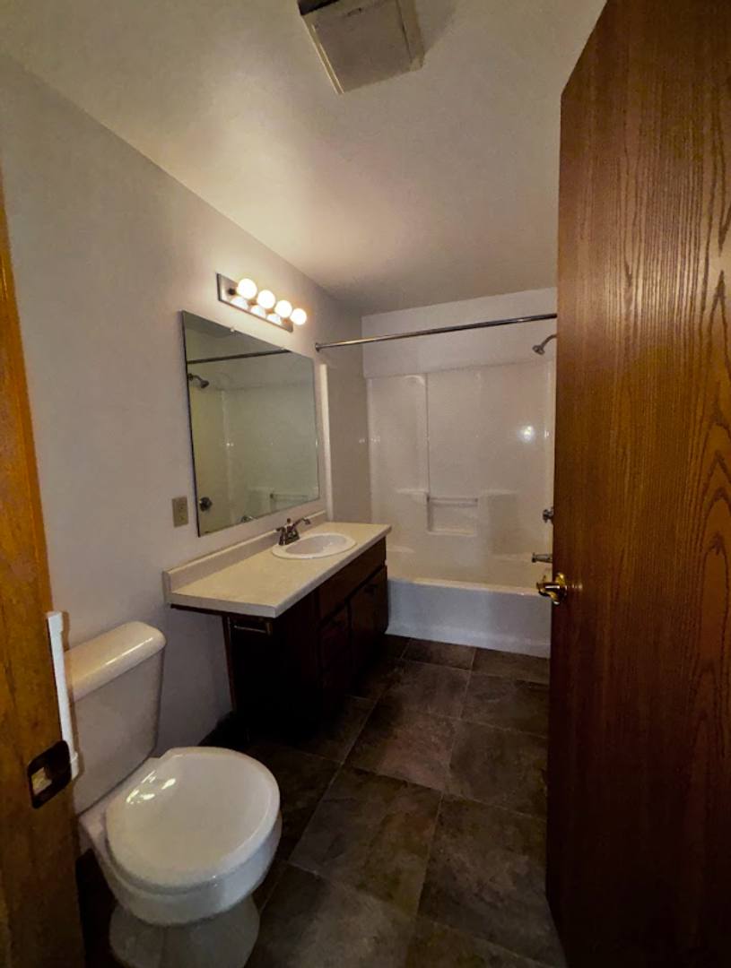 Apartment for rent at 110 W 11th St, Kaukauna, WI 54130