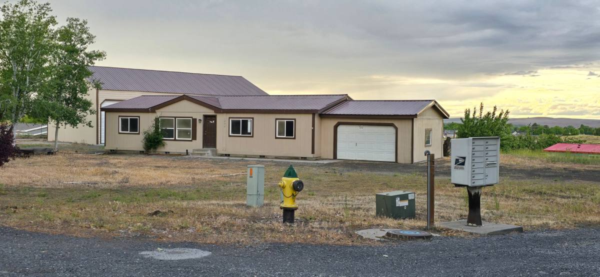 House for rent at 1295 E Thomas Ave, Irrigon, OR 97844