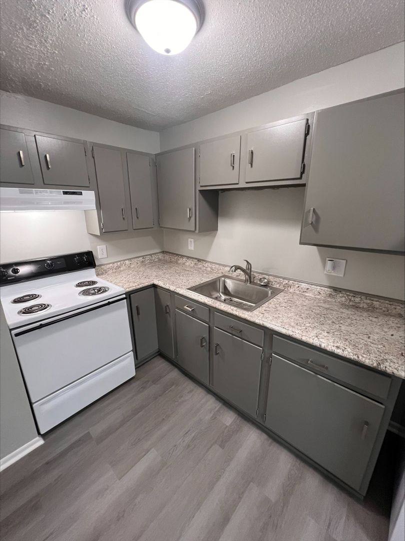 Apartment for rent at 101 College Park, Knoxville, TN 37918