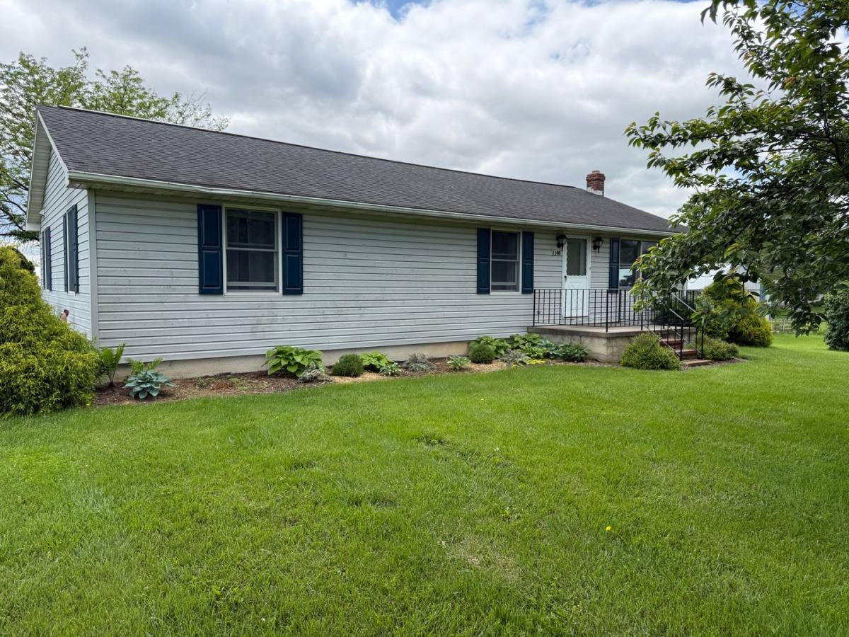 House for rent at 1100 Mud Level Rd, Shippensburg, PA 17257