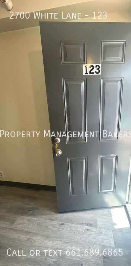 Apartment for rent at 2700 White Lane #123, Bakersfield, CA 93304