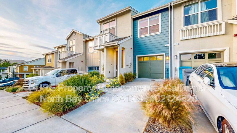 House for rent at 908 Prospect Ave, Santa Rosa, CA 95409