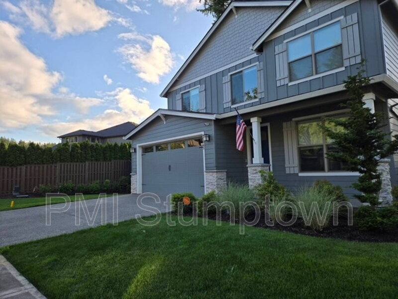 House for rent at 9645 SE Jeanne Rd, Happy Valley, OR 97086