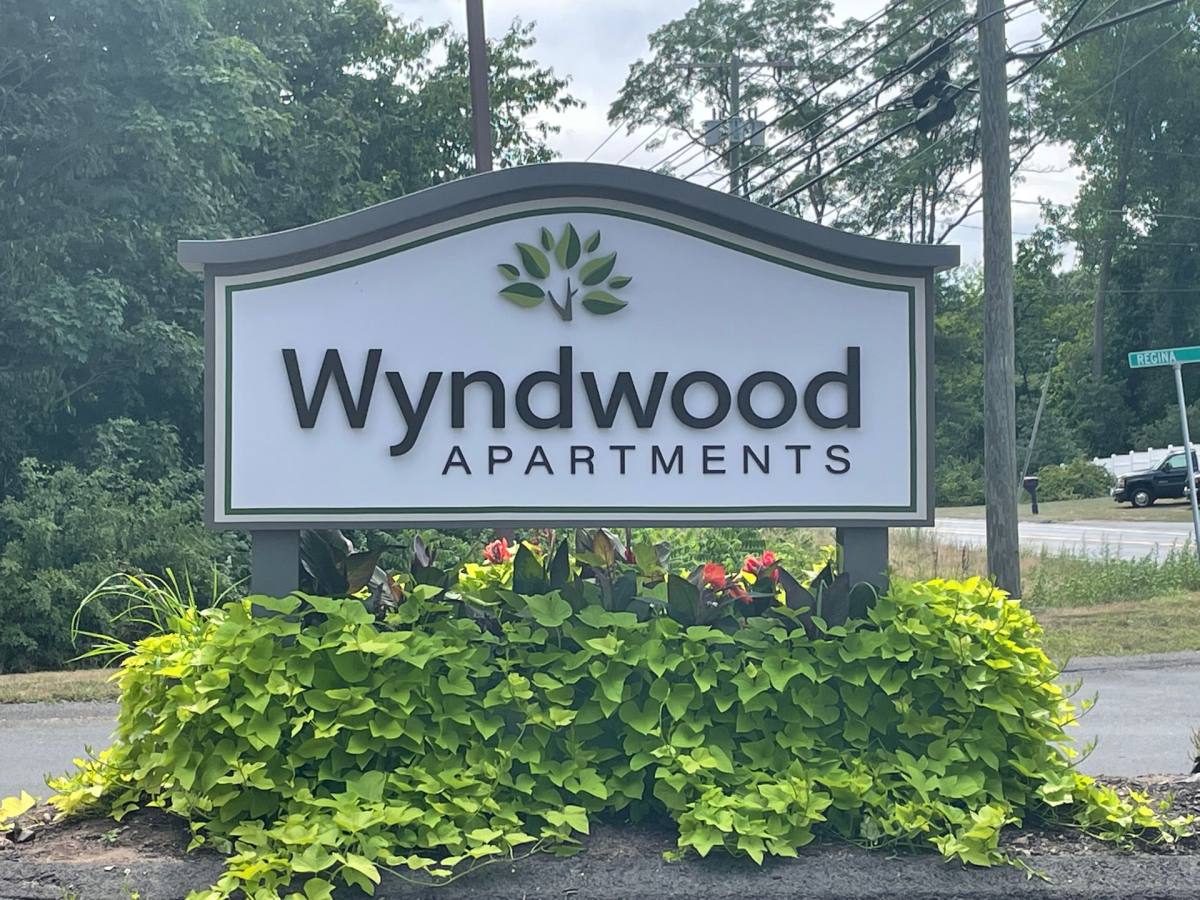 Apartment for rent at 55 Regina Dr, East Windsor, CT 06088