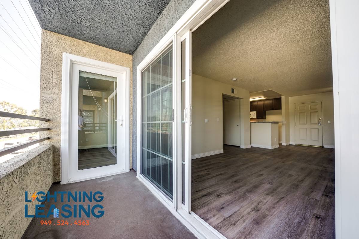 Apartment for rent at 2850 5 3 Riverside Dr #413D, Los Angeles, CA 90039