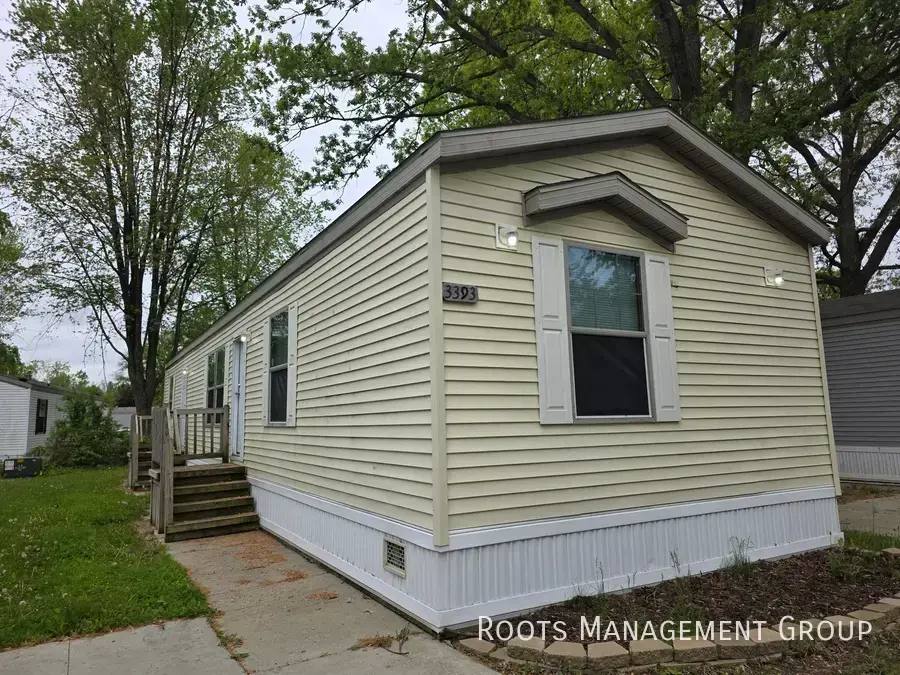 Apartment for rent at 3393 Mark Meadows #MAM3393, Flint, MI 48504