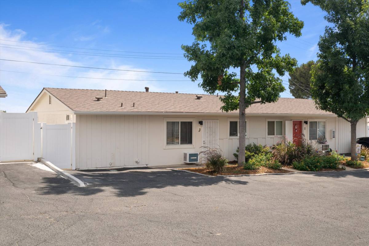Apartment for rent at 12731 3rd St, Yucaipa, CA 92399