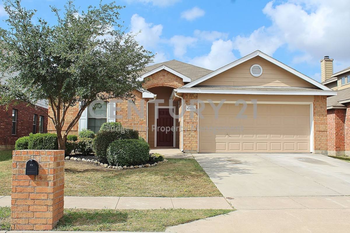 House for rent at 10453 Evening View, Fort Worth, TX 76131
