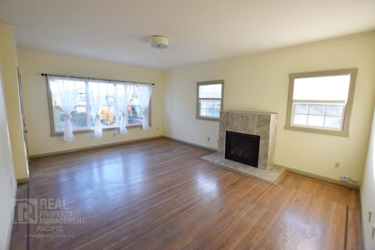 Apartment for rent at 1435 Parker St, Berkeley, CA 94702