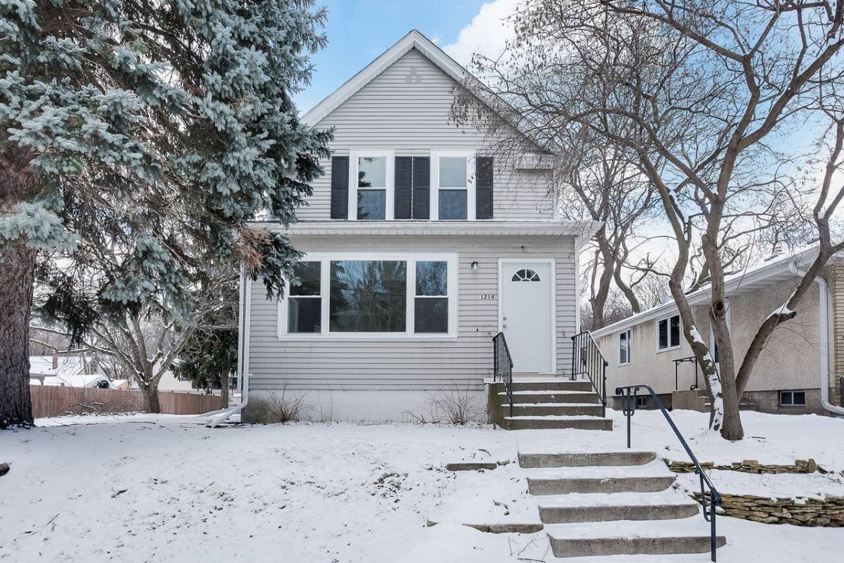 House for rent at 1214 Pacific St, Saint Paul, MN 55106