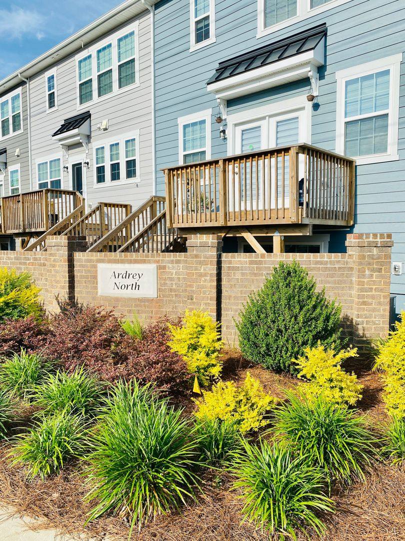 Townhouse for rent at 15104 Holly Run Lane Ardrey N, Charlotte, NC 28277