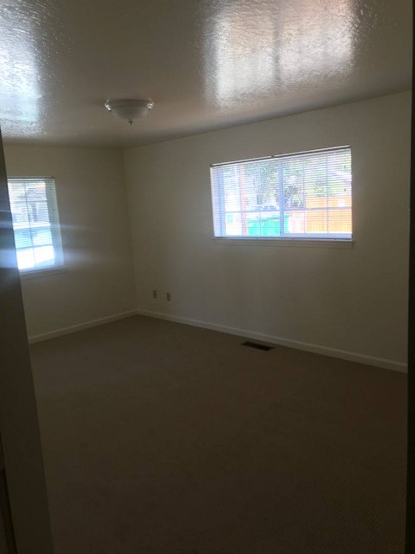 Apartment for rent at 933-935 Ralston, Reno, NV 89503