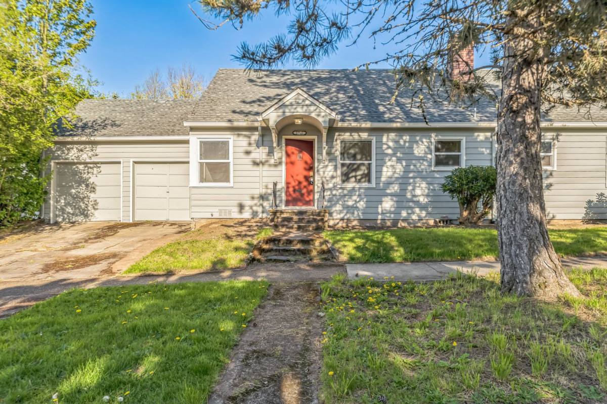 House for rent at 1705 Ash St, Forest Grove, OR 97116
