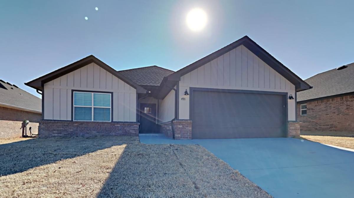 House for rent at 491 Hardesty Dr, Shawnee, OK 74804