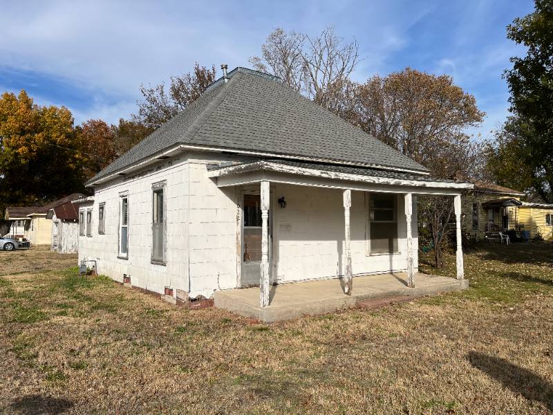 House for rent at 1022 Carolina, Neodesha, KS 66757