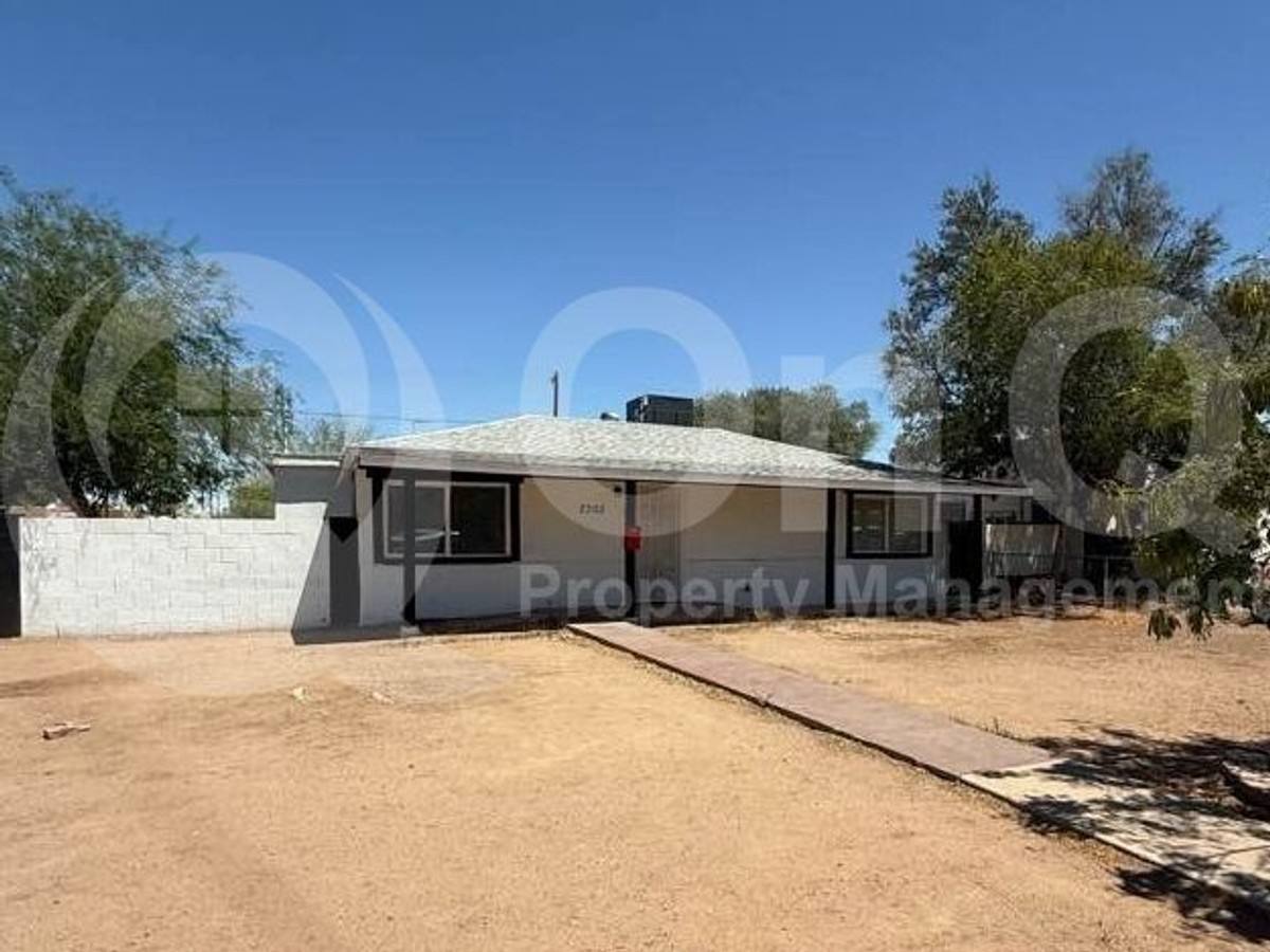 House for rent at 2302 E Yale St, Phoenix, AZ 85006