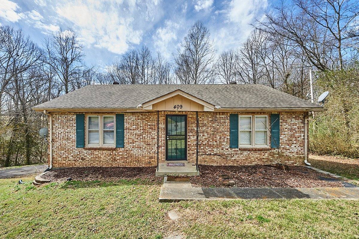 Townhouse for rent at 409 S Court #A, Greenbrier, TN 37073