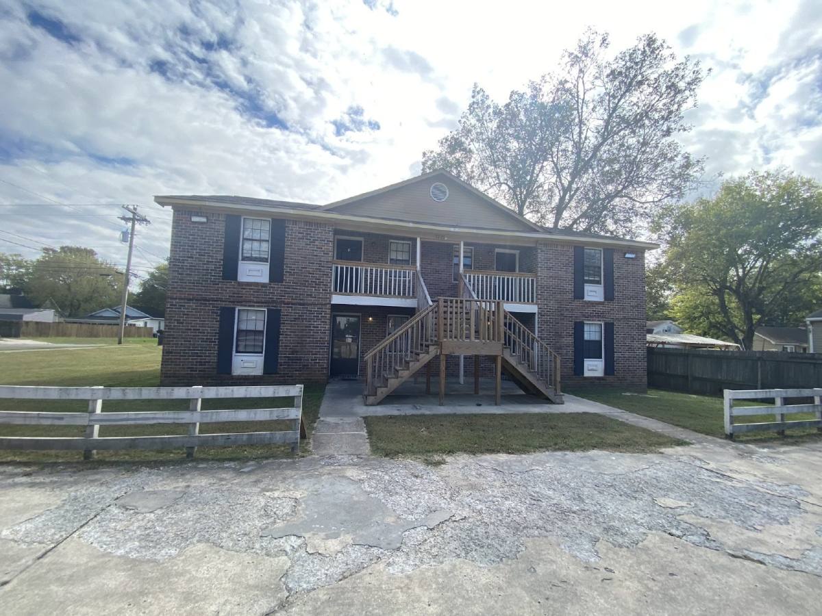 Apartment for rent at 1221 Grant St SE #1, Decatur, AL 35601