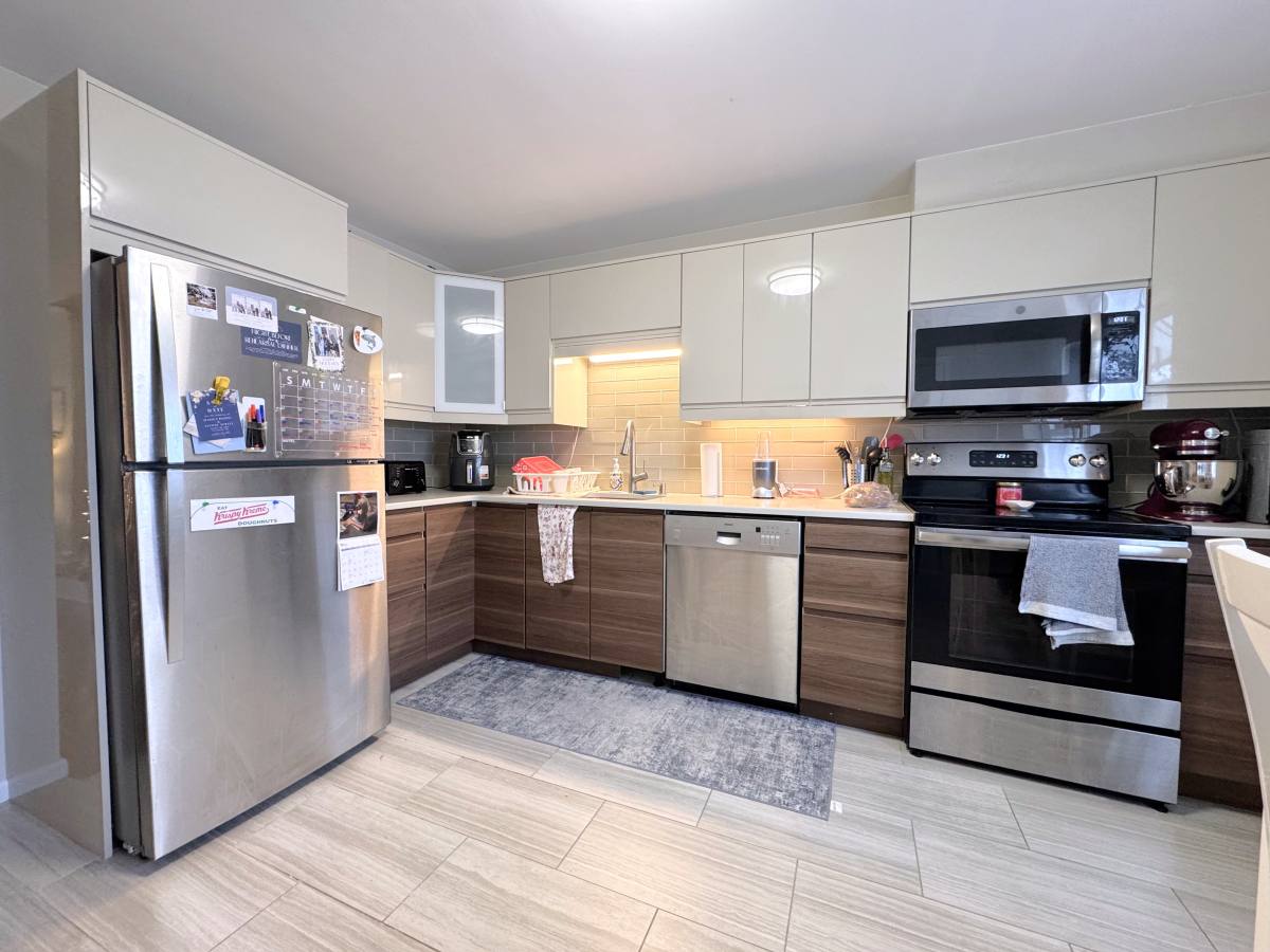 Townhouse for rent at 47 Union St, Brighton, MA 02135