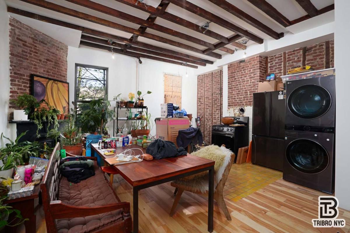 Apartment for rent at 60-42 Grove St #2R, Ridgewood, NY 11385