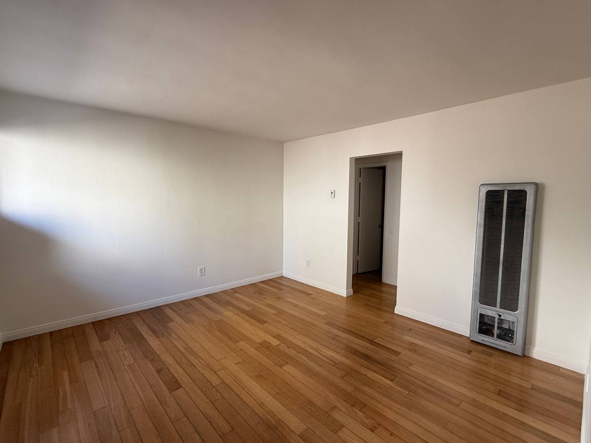 Apartment for rent at 1314 Maltman Ave, Los Angeles, CA 90026