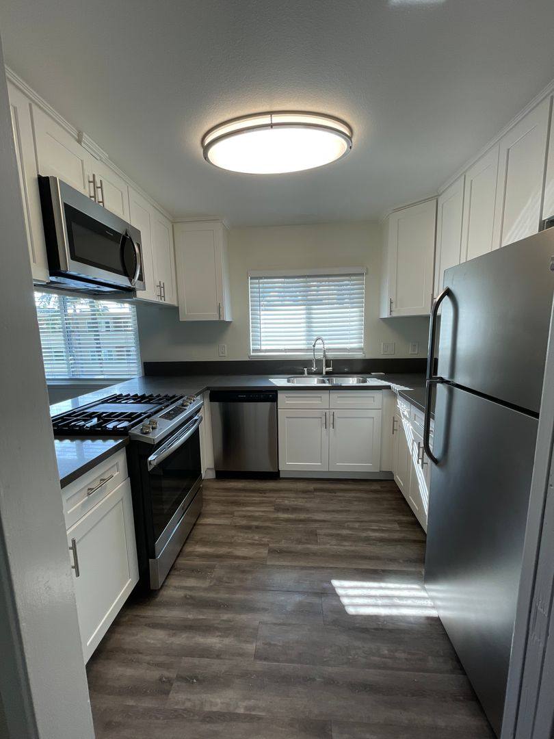 Apartment for rent at 6330 Newlin Ave, Whittier, CA 90601