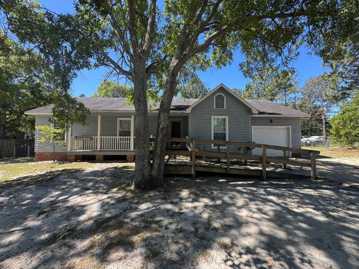 House for rent at 6861 Woodmark Dr, Fayetteville, NC 28314