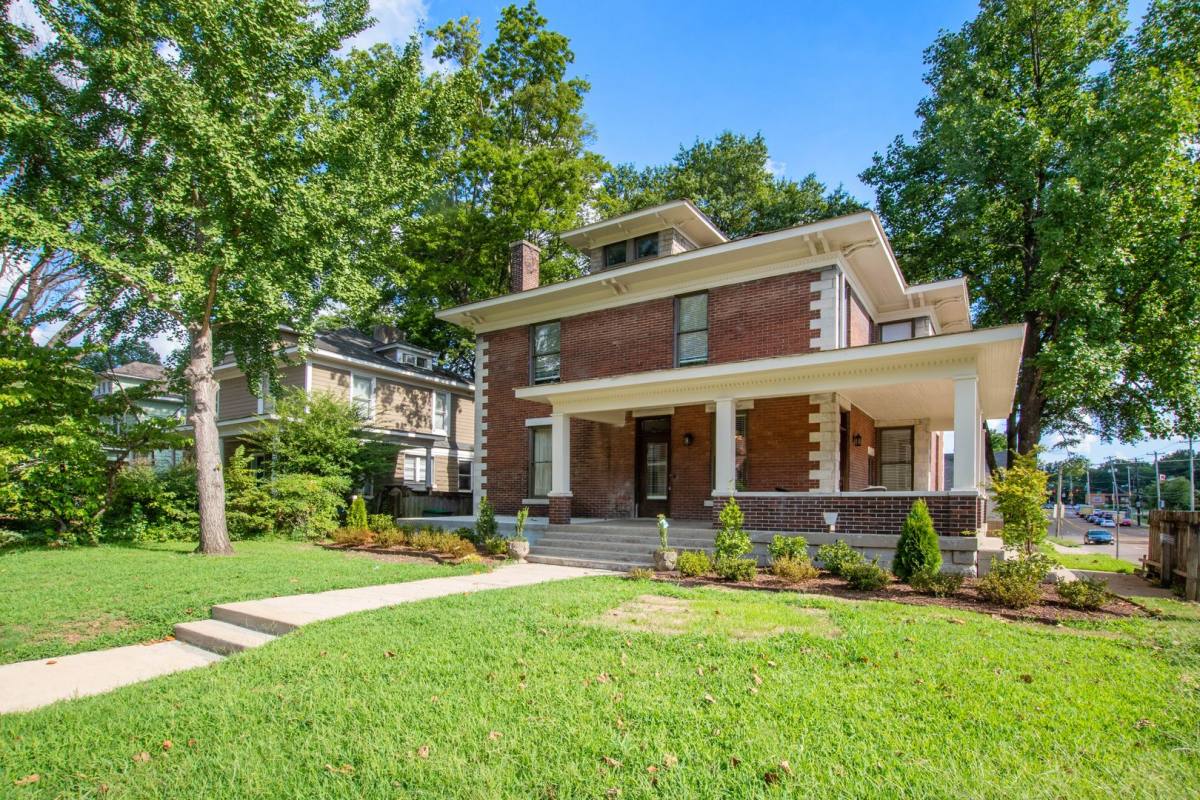 Apartment for rent at 1229 Vinton Ave, Memphis, TN 38104