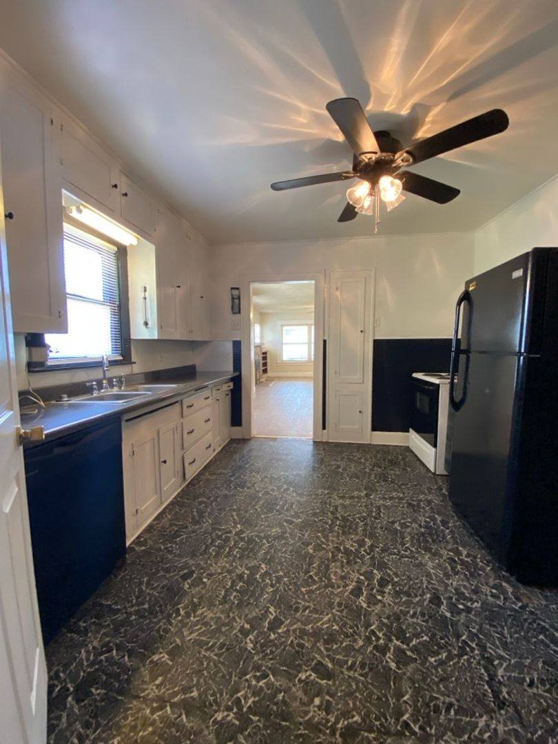 House for rent at 909 S Abe, San Angelo, TX 76903