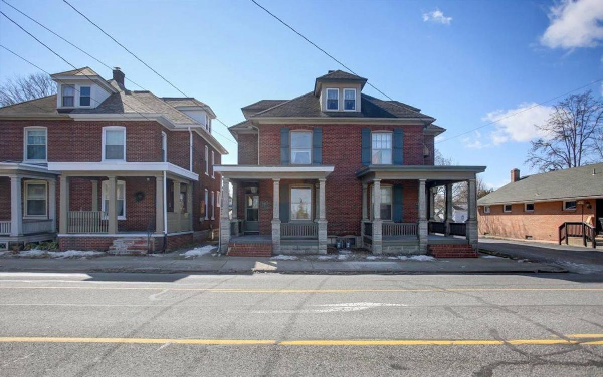 House for rent at 646 Lincoln Way E, Chambersburg, PA 17201