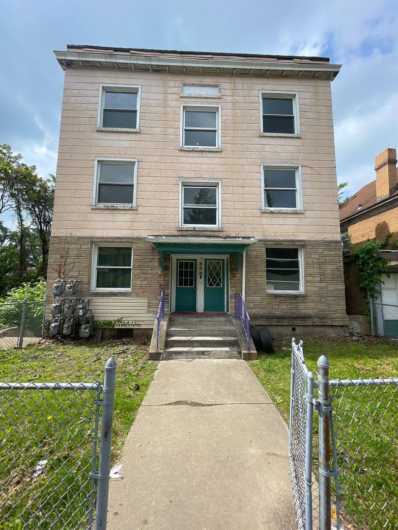 Apartment for rent at 228 Reifert St, Pittsburgh, PA 15210