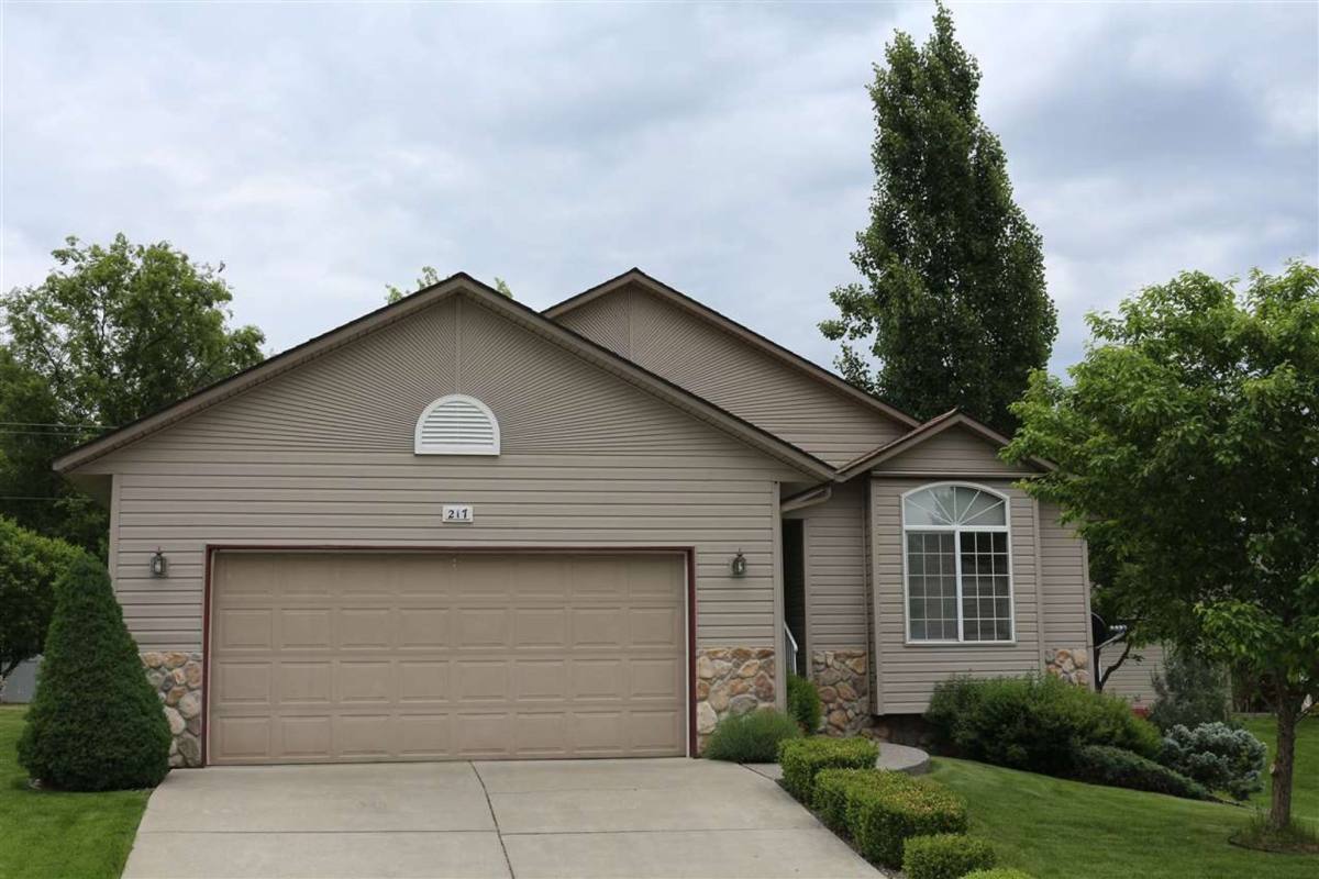 House for rent at 217 S Coho Rd, Post Falls, ID 83854