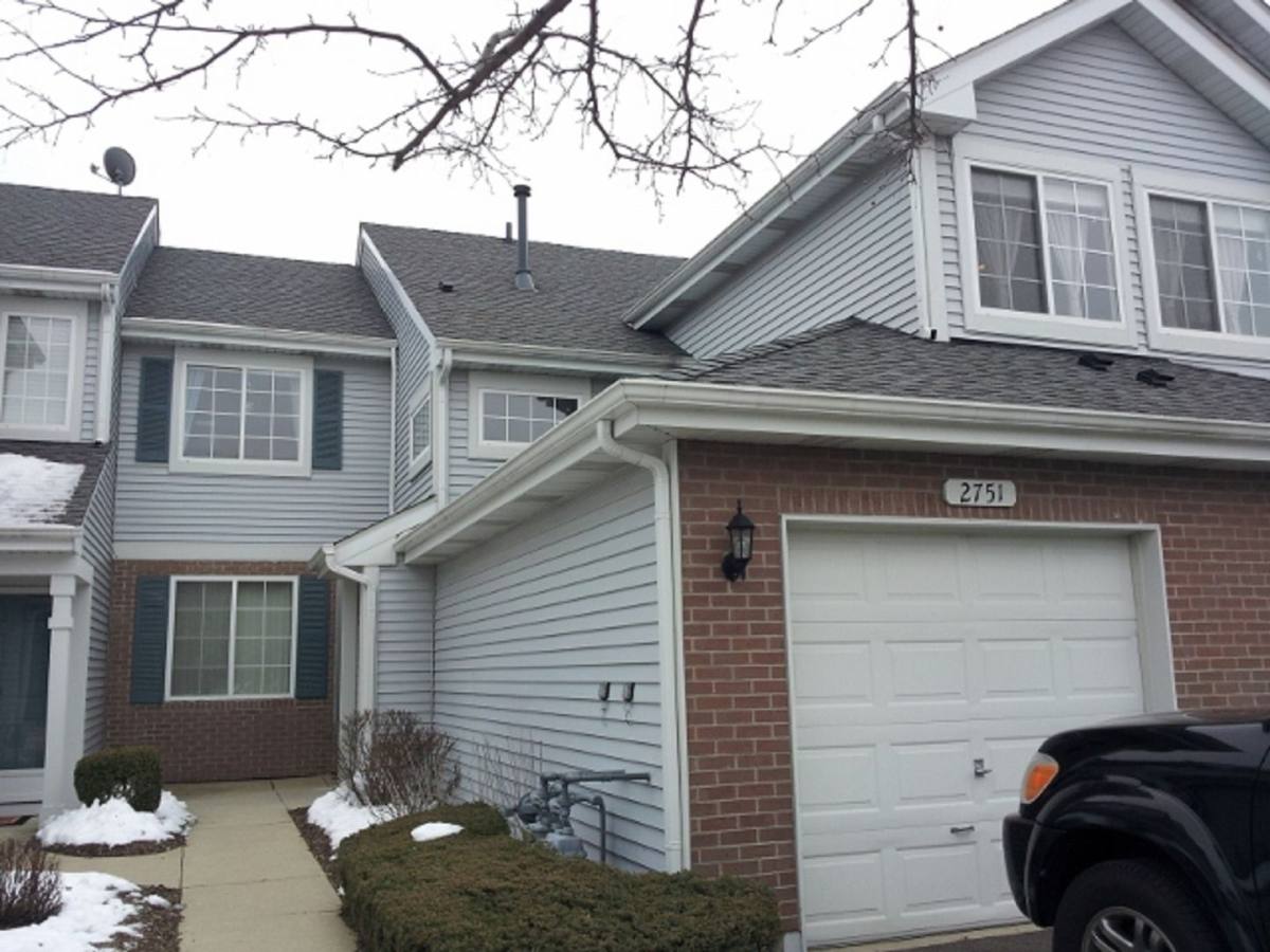 Condo for rent at 2751 Odlum Dr, Schaumburg, IL 60194