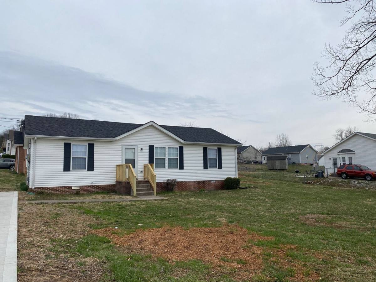 House for rent at 201 Stephanie Dr, Clarksville, TN 37042