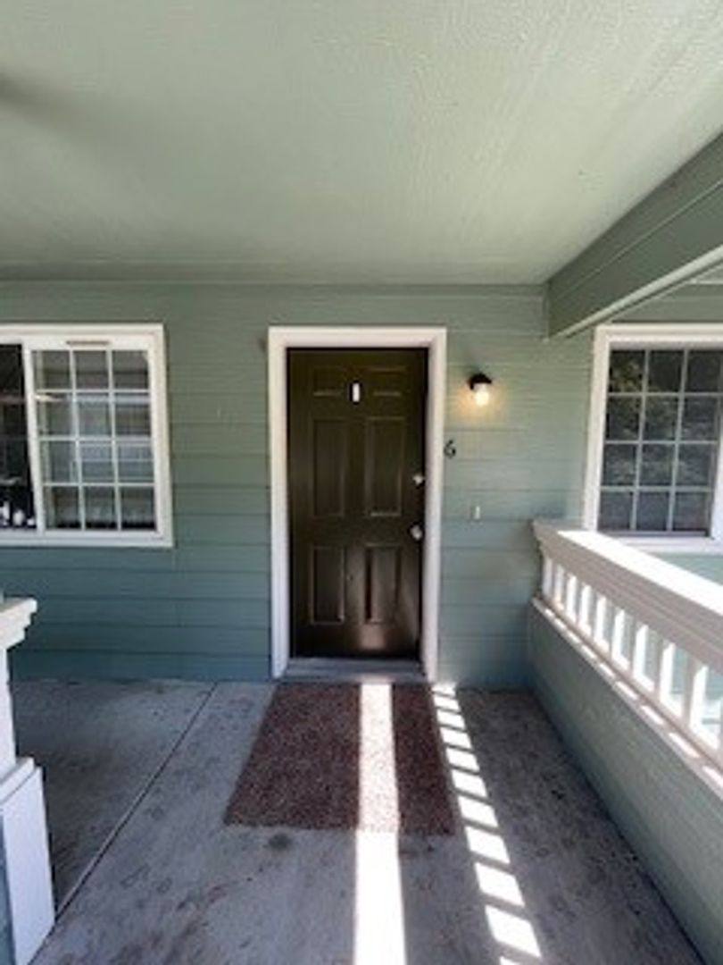 Apartment for rent at 1290 Morrow Rd, Medford, OR 97504